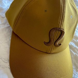 Lululemon Logo Mustard Yellow/Gold Days Shade Ball Cap NWOT